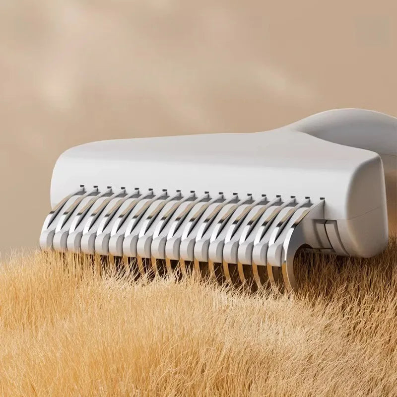 Curved-Teeth Detangling Comb