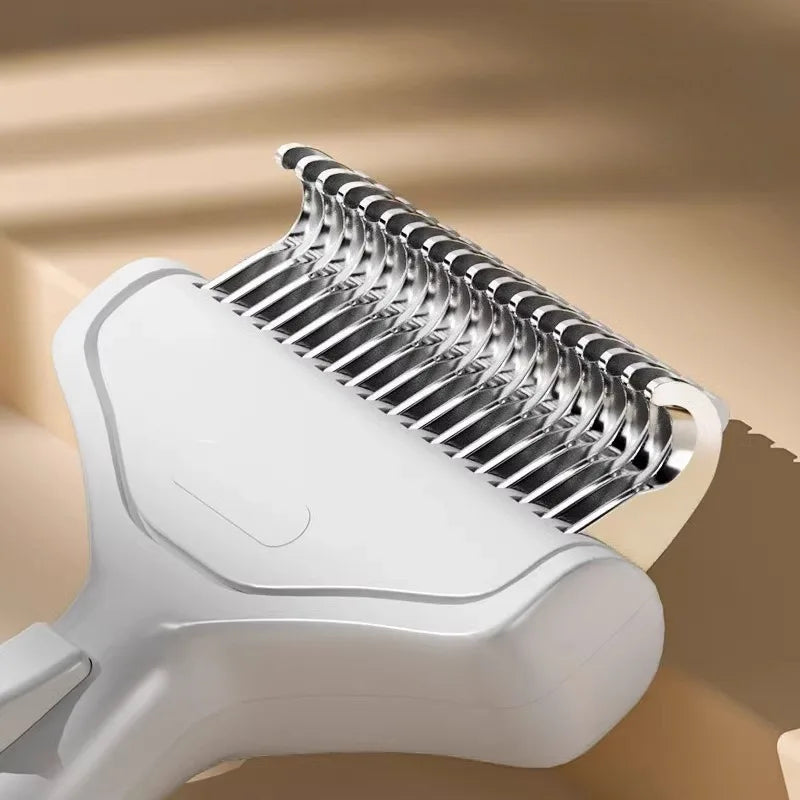 Curved-Teeth Detangling Comb