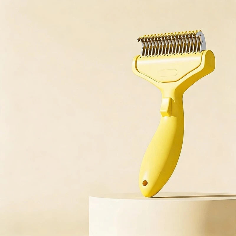 Curved-Teeth Detangling Comb